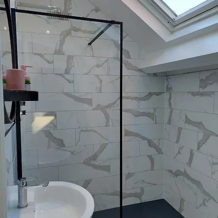 The Riverside 펜션